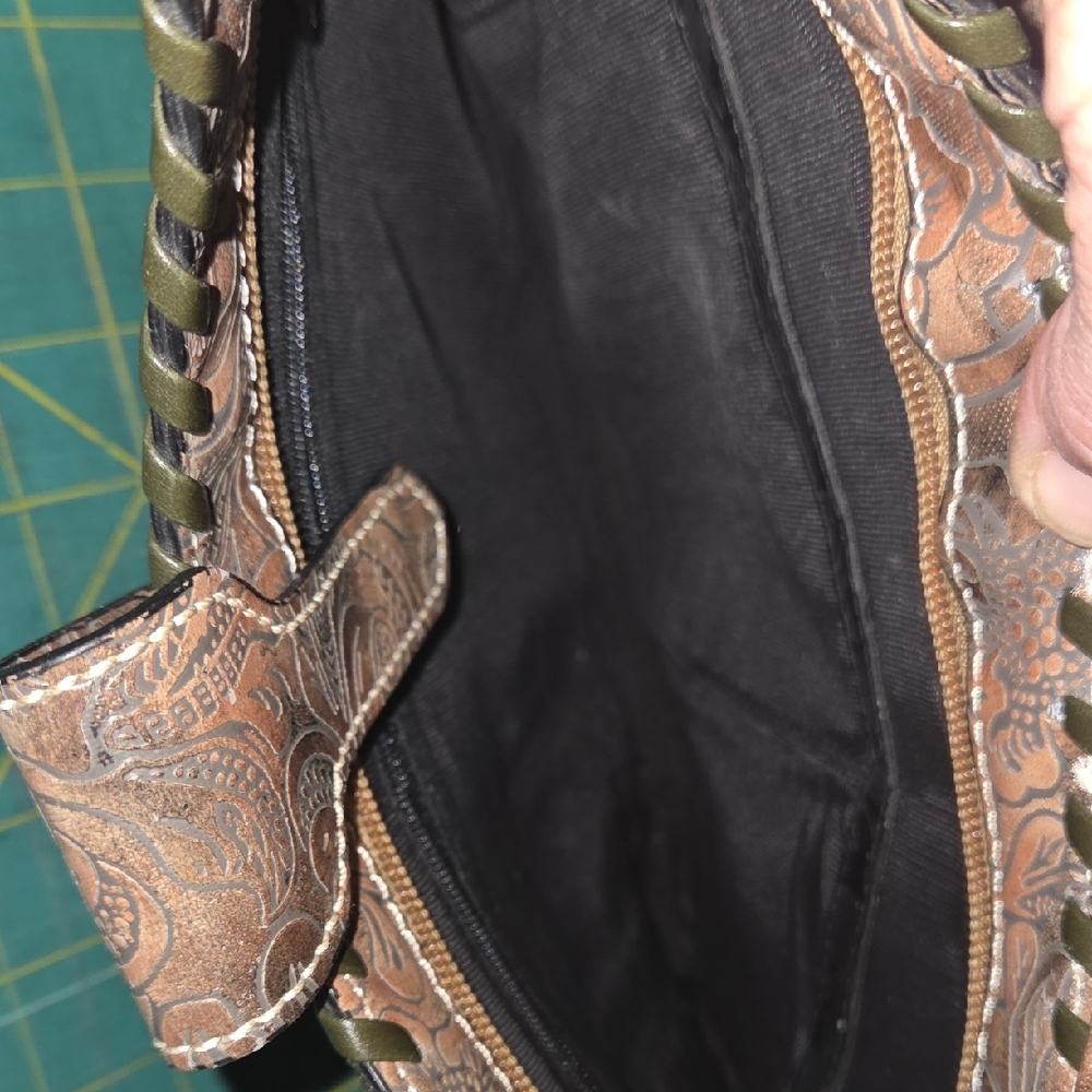 Source Unknown Brown Patterned Hobo Bag - image 8